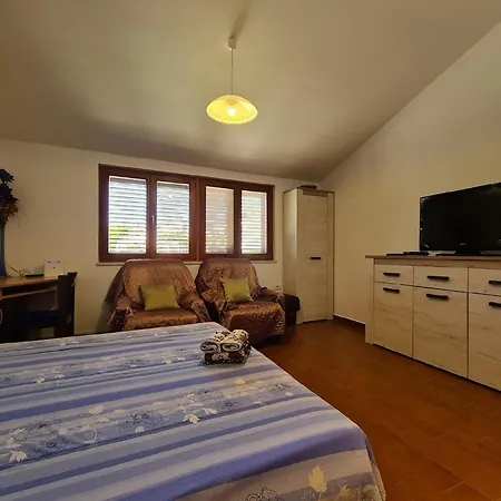 Fuer 4 Personen Ca 68 Qm In Pula, Istrien Istrische Riviera Pula